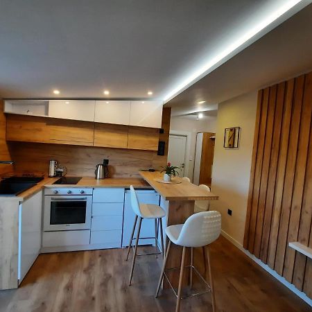 Dream Home, Free Garage Nis Ngoại thất bức ảnh