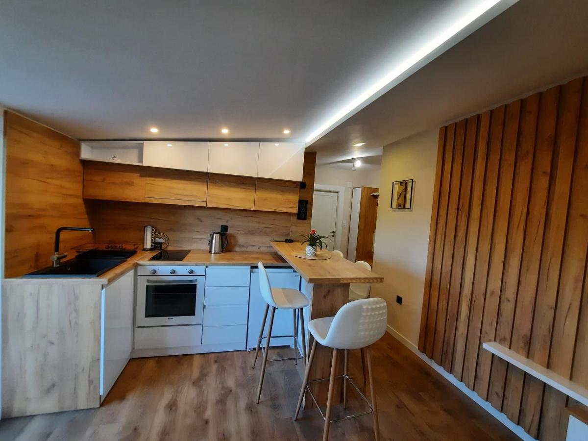Dream Home, Free Garage Nis Ngoại thất bức ảnh