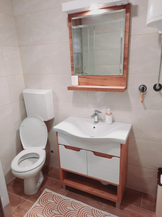 Dream Home, Free Garage Nis Ngoại thất bức ảnh