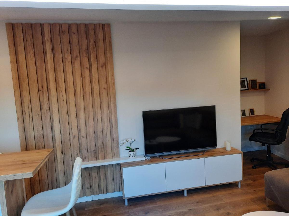Dream Home, Free Garage Nis Ngoại thất bức ảnh