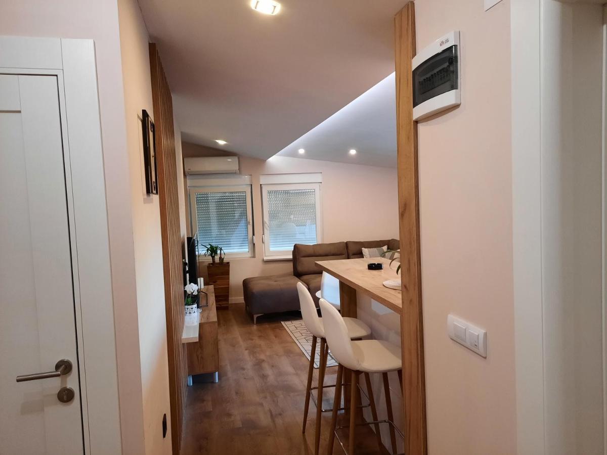 Dream Home, Free Garage Nis Ngoại thất bức ảnh